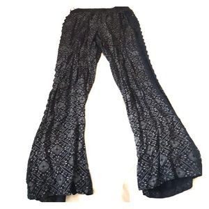 LA hearts pants. Size M